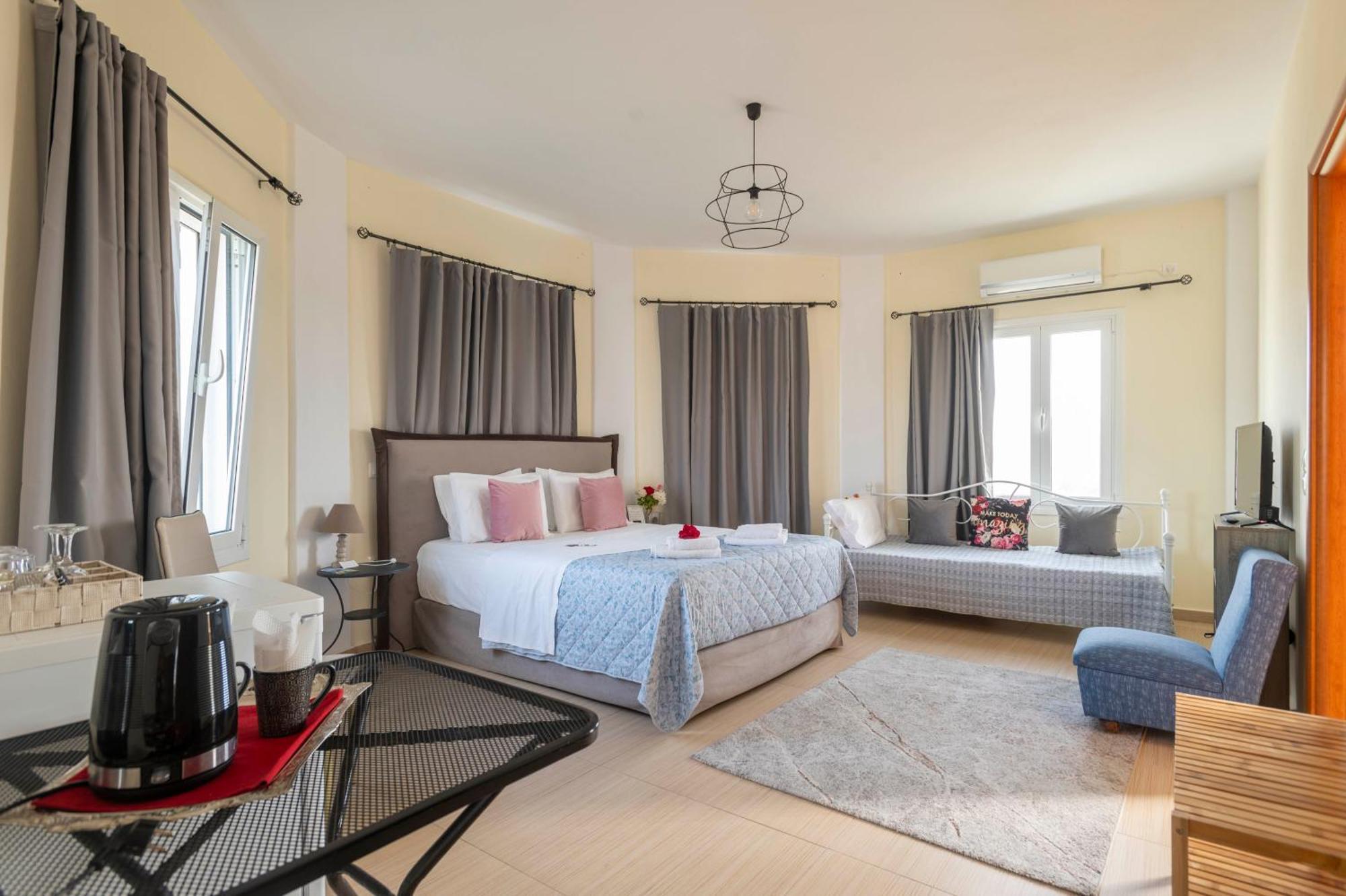 La Vatura Hotel Гиалова Екстериор снимка