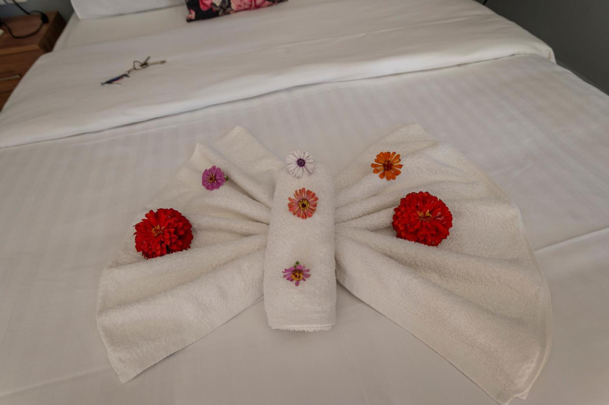La Vatura Hotel Гиалова Екстериор снимка