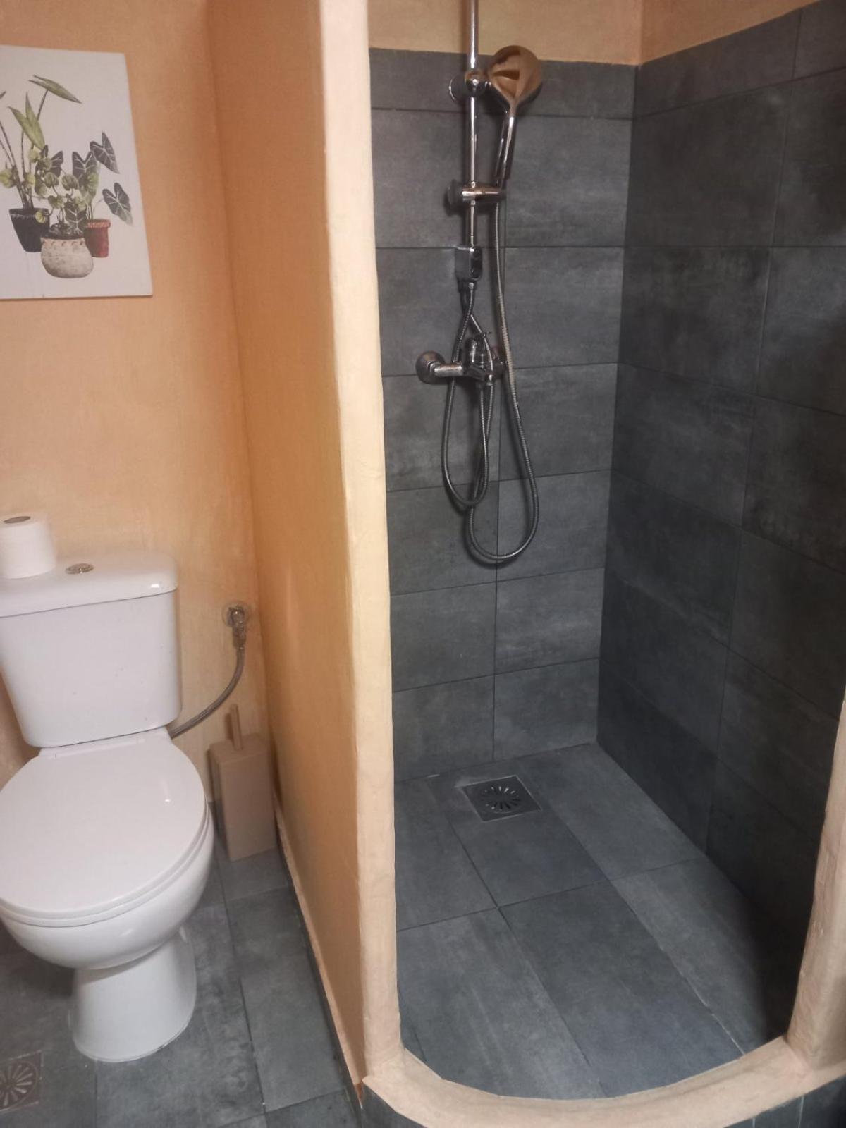 La Vatura Hotel Гиалова Екстериор снимка
